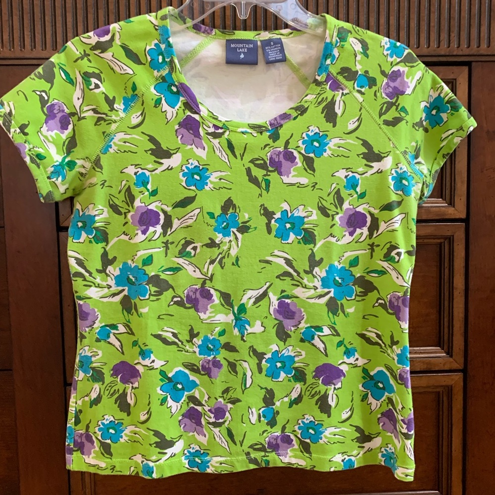 Pretty Little Top
